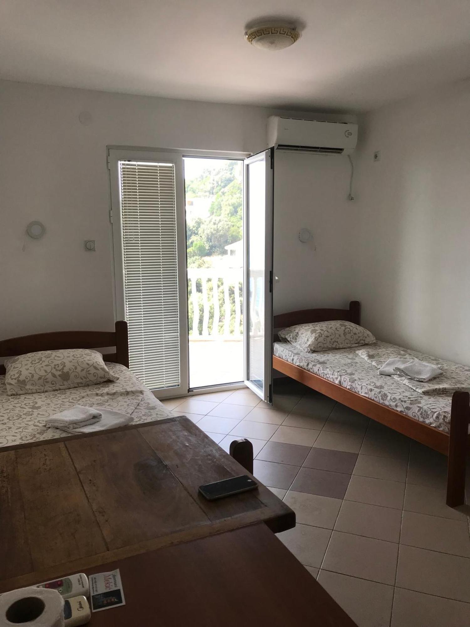 אוטייהא Apartments Mekic מראה חיצוני תמונה