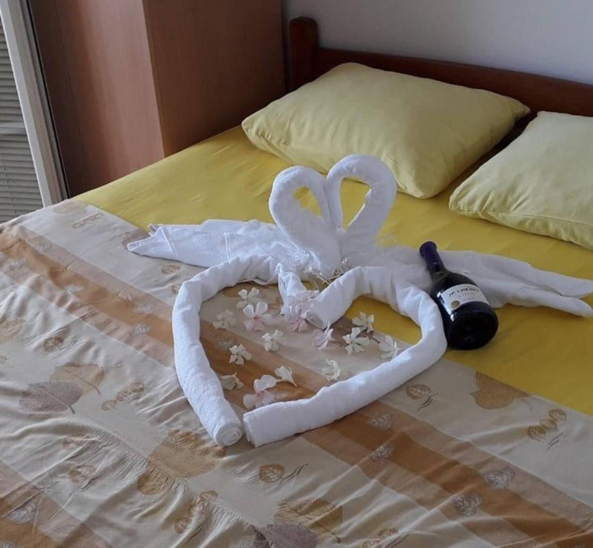 אוטייהא Apartments Mekic מראה חיצוני תמונה